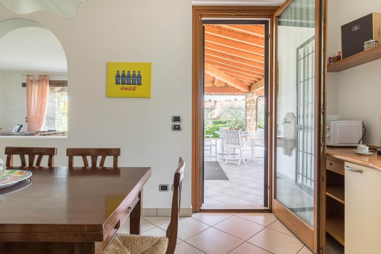 Villa Oleander มาแนร์บา เดล การ์ดา ภายนอก รูปภาพ