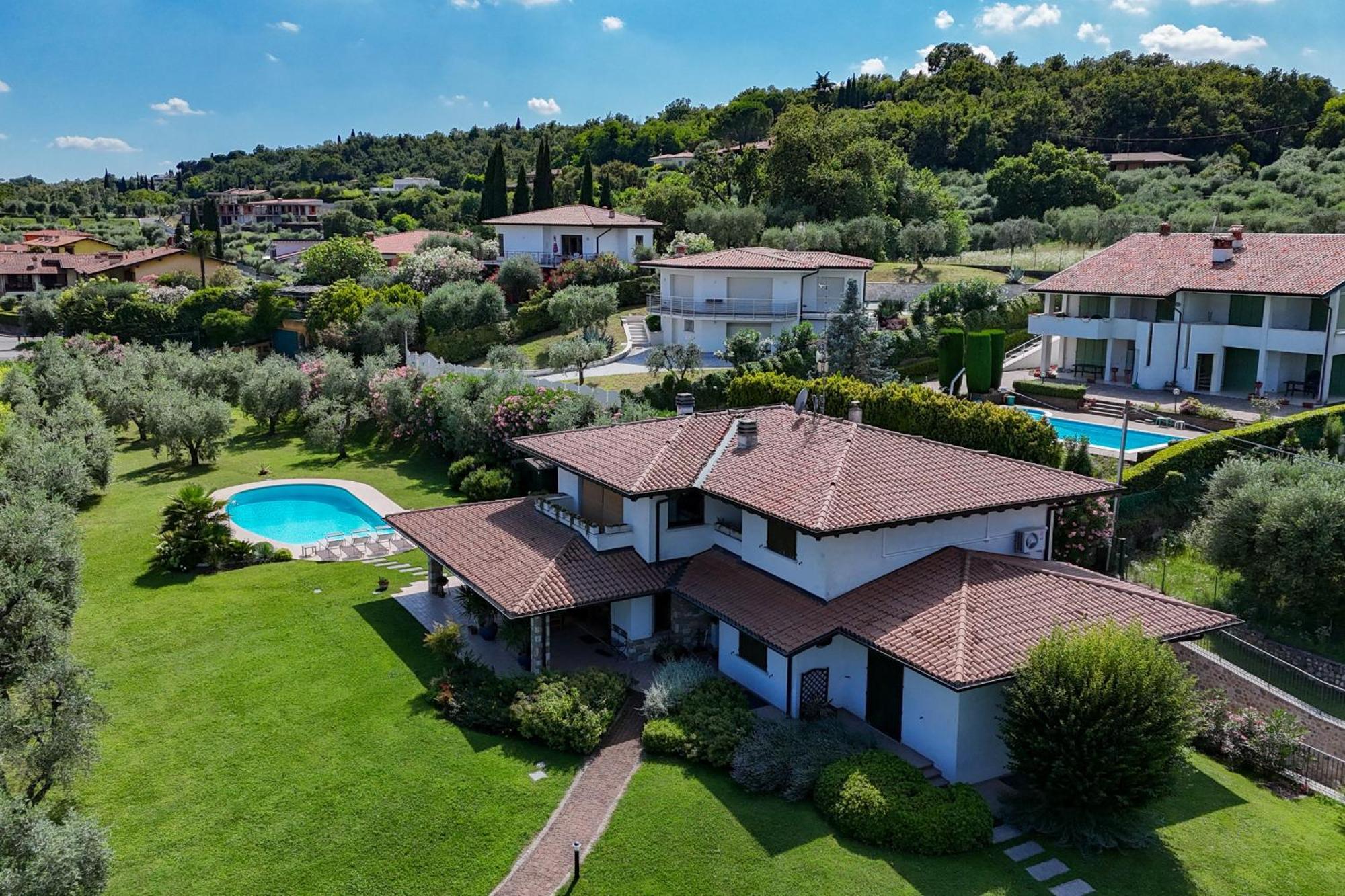 Villa Oleander มาแนร์บา เดล การ์ดา ภายนอก รูปภาพ